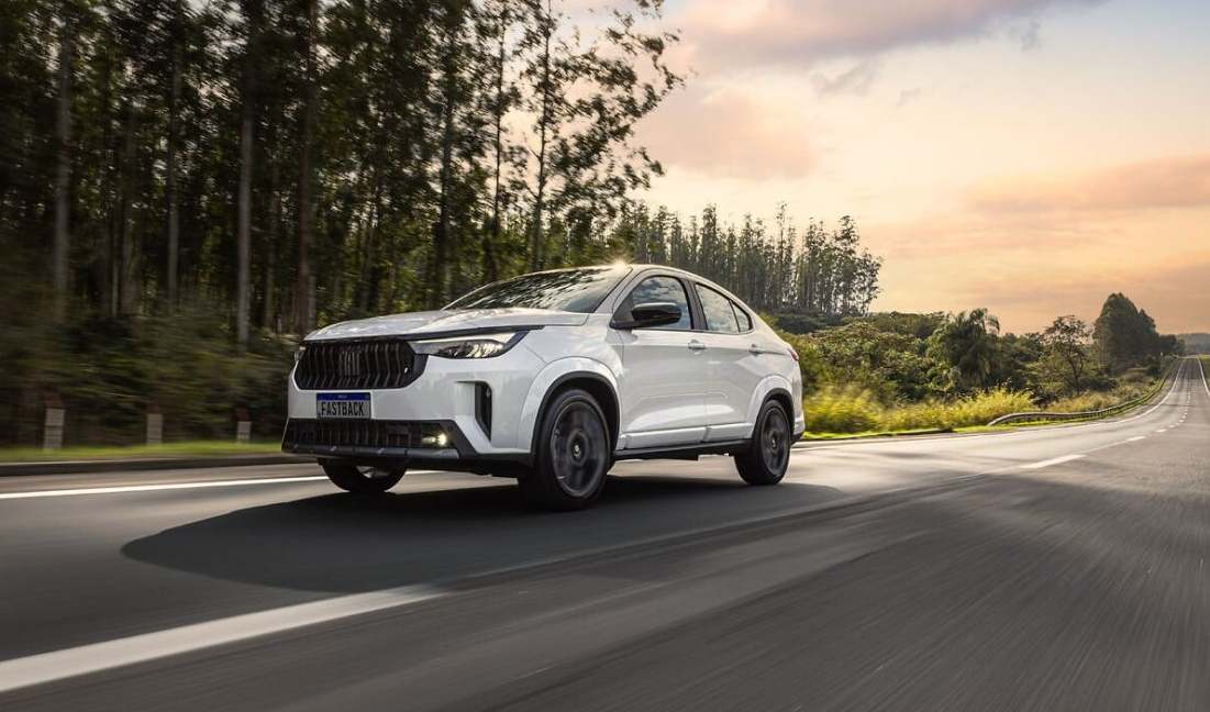 Fiat fastback con maletera amplia