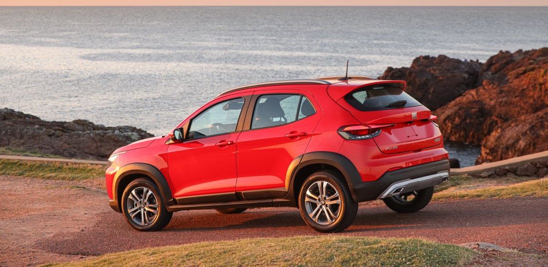 camioneta Fiat color rojo