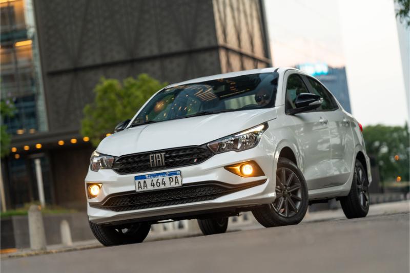 medidas de autos compactos